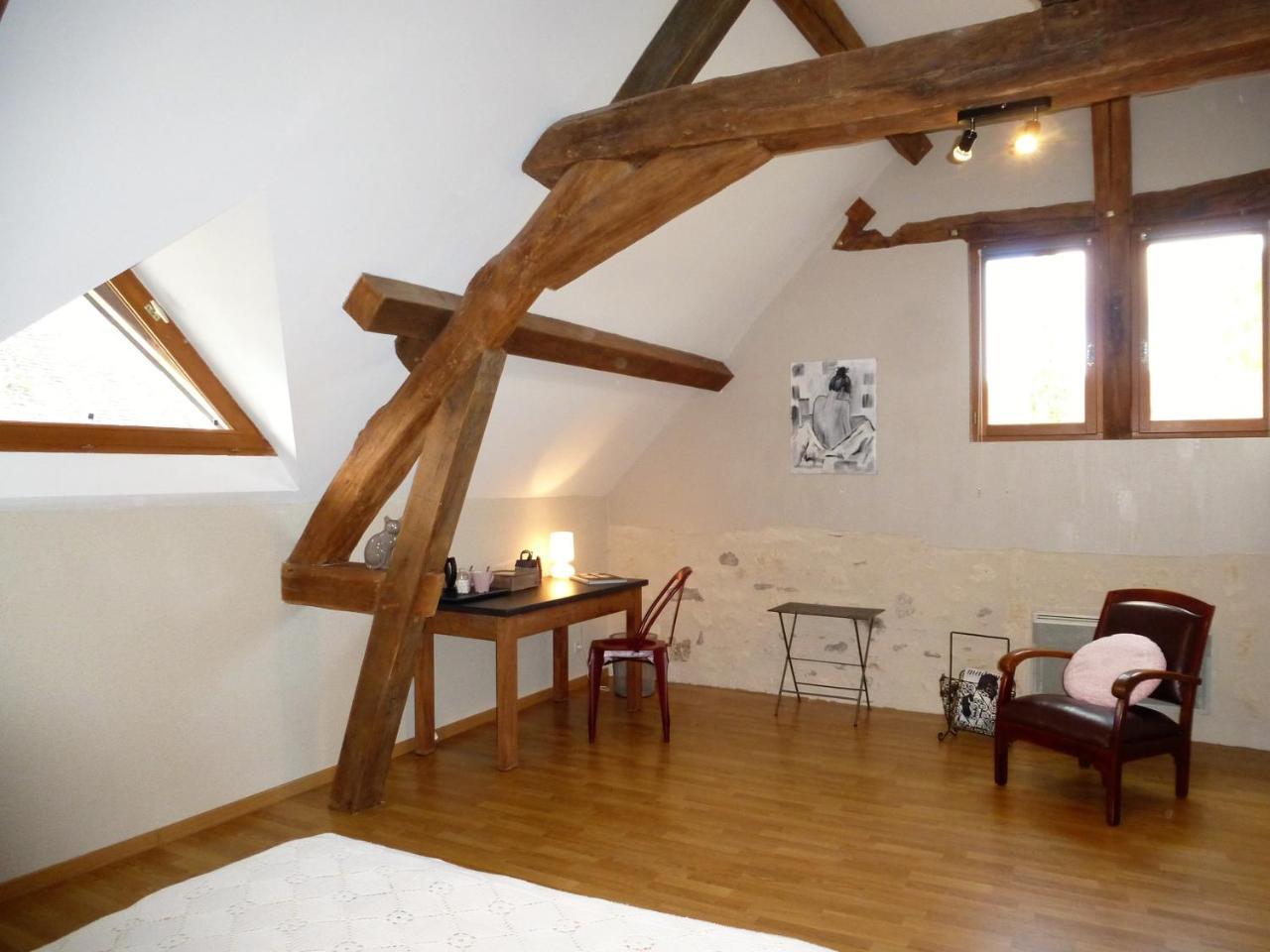 Готель Le Logis De La Chouette Bauge-en-Anjou Екстер'єр фото